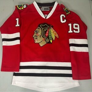 Jonathan Toews Reebok Jersey Sz Youth Small Chicago Blackhawks Red  NHL